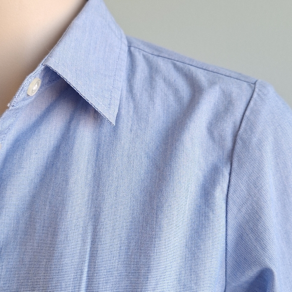 🅱️🅾️G🅾️ Banana Republic Riley Shirt in blue fine stripes - Picture 5 of 10